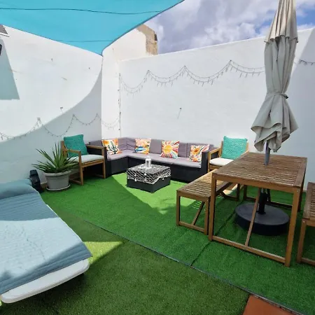 アパート Lukite House