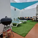 Lukite House * Tías