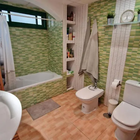 Lukite House Apartment *