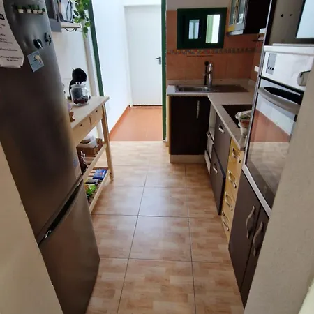 Lukite House * Tías